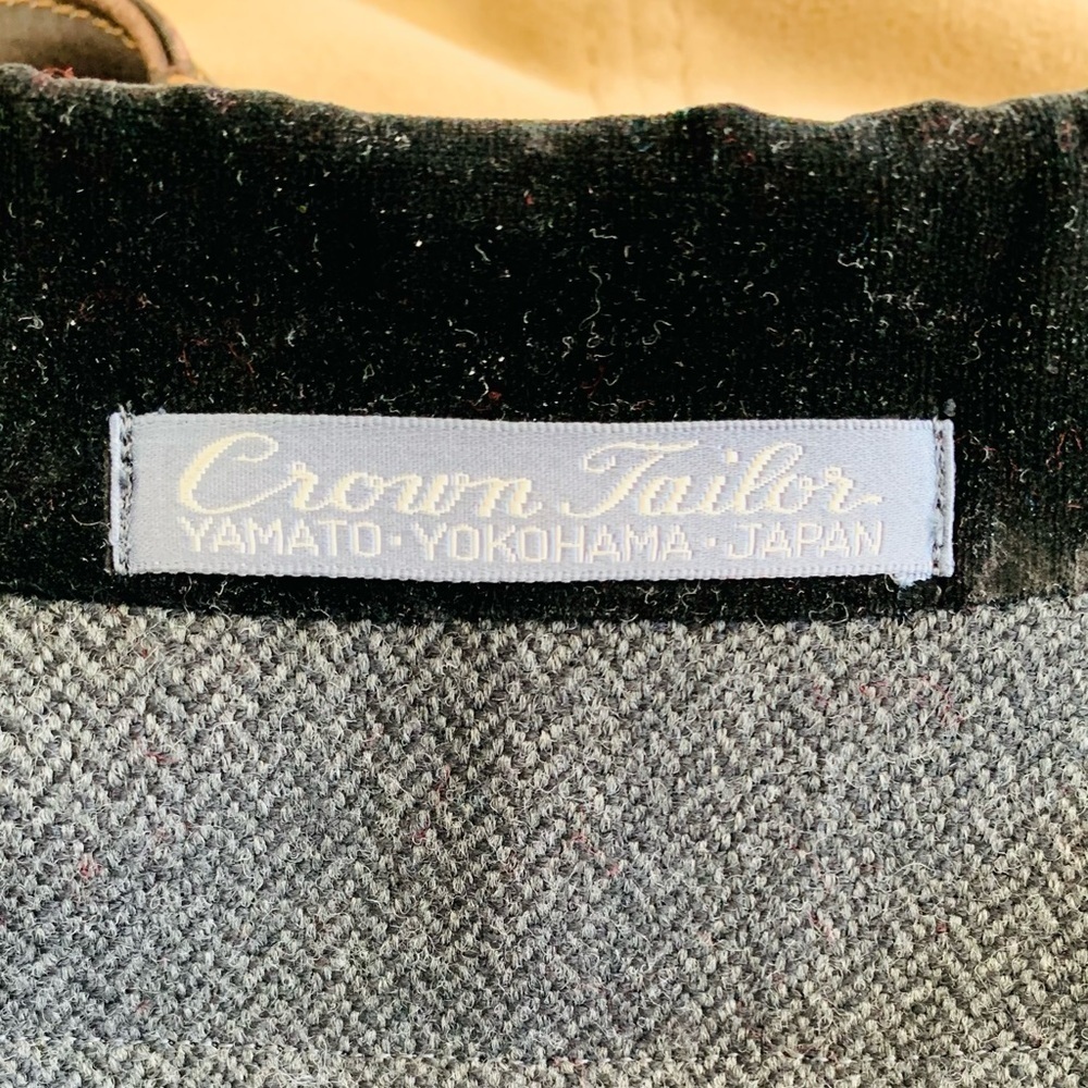 Crown Tailor English Chesterfield Herringbone Overcoat. - Picture 6 of 11